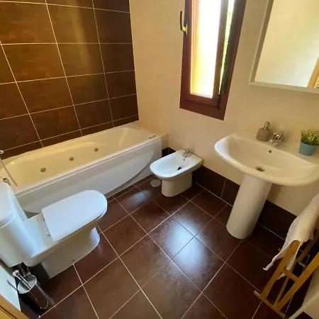 Llar Del Cares شقة *